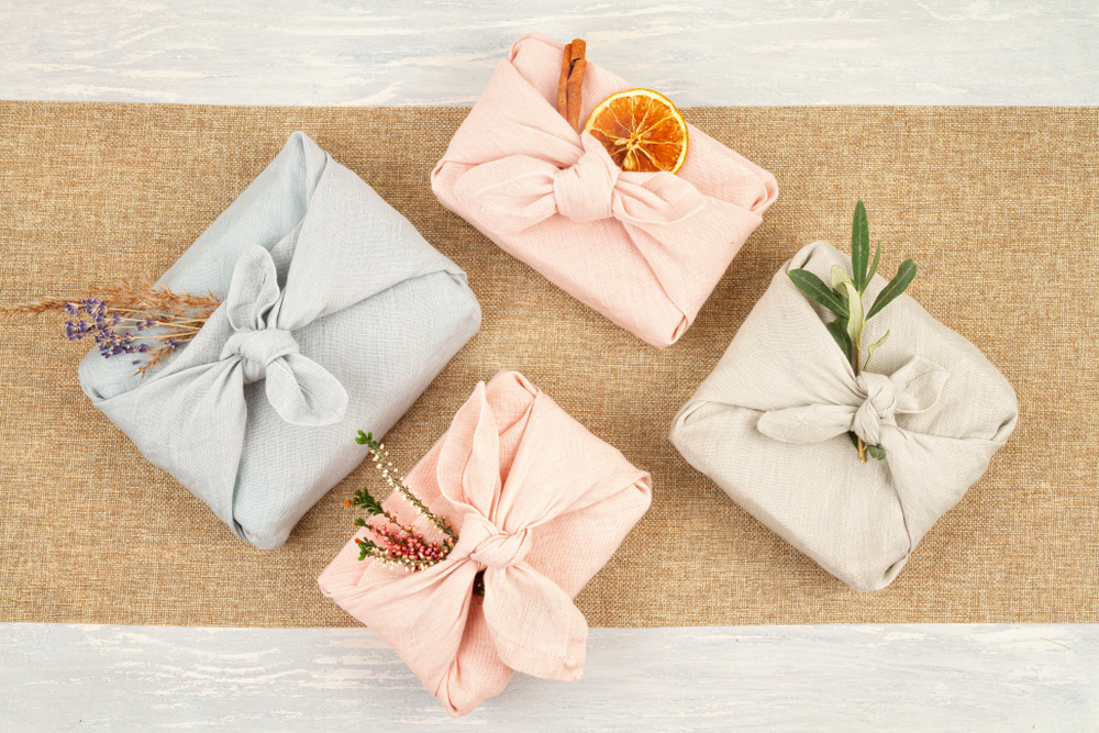 furoshiki-cloths-are-becoming-popular-eco-friendly-gift-wrapping-alternatives-for-the-holidays